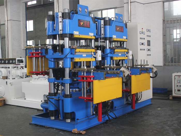 250T前后雙出模熱水袋專(zhuān)用機(jī)